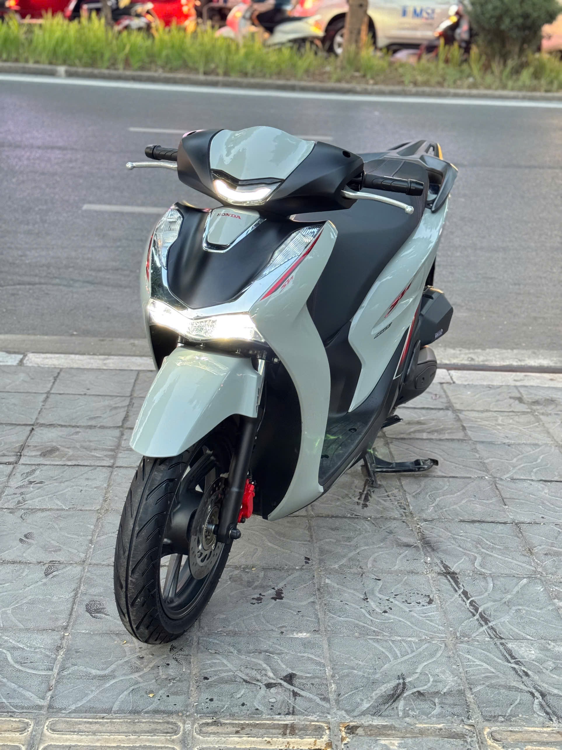 Sh160abs 2025 xám 3000km