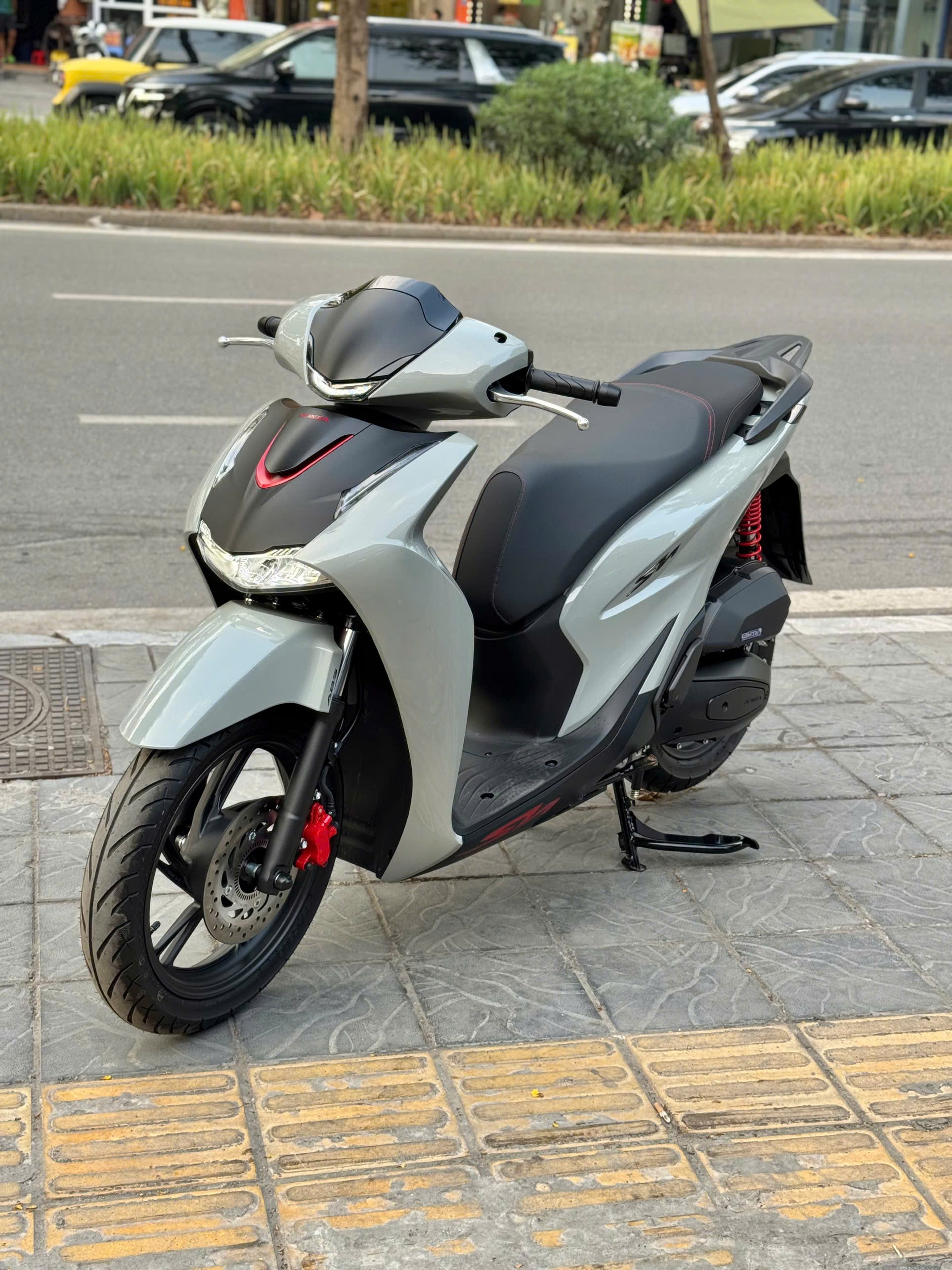 Sh125abs 2026 xám 180km