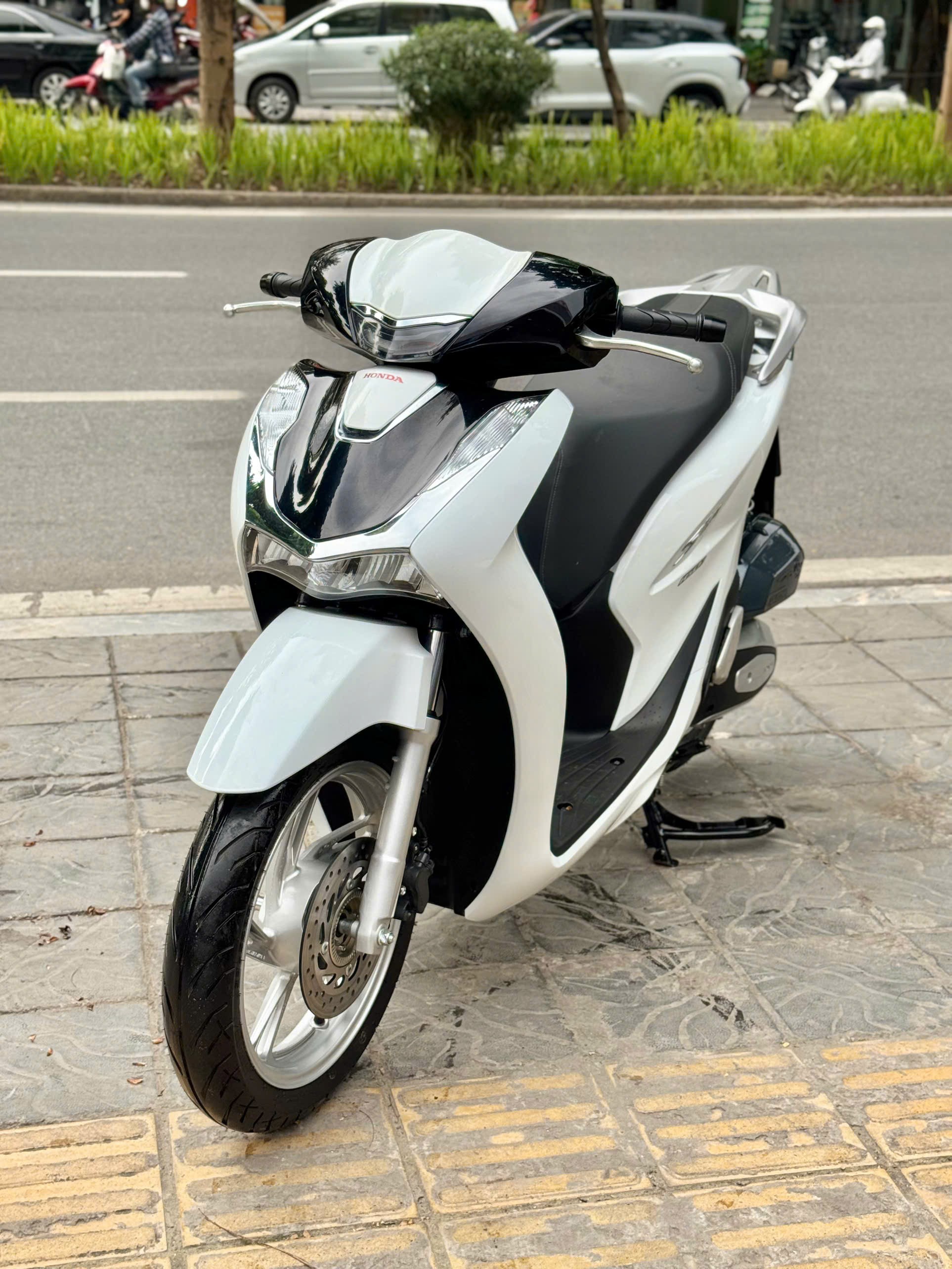 Sh160abs 2025 trắng 29AC-72056