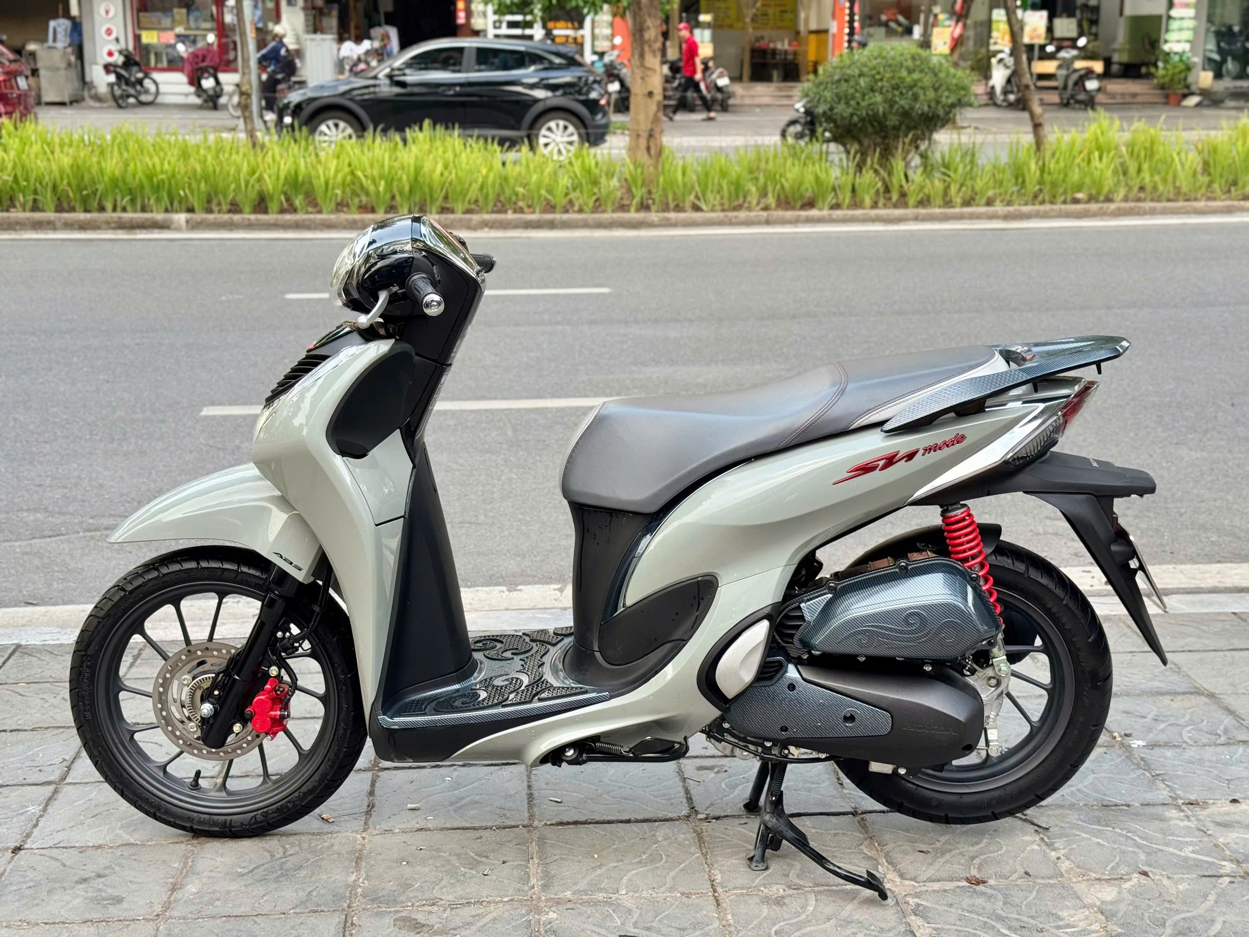 Shmode abs 2025 xám 1000km 29AC-90359