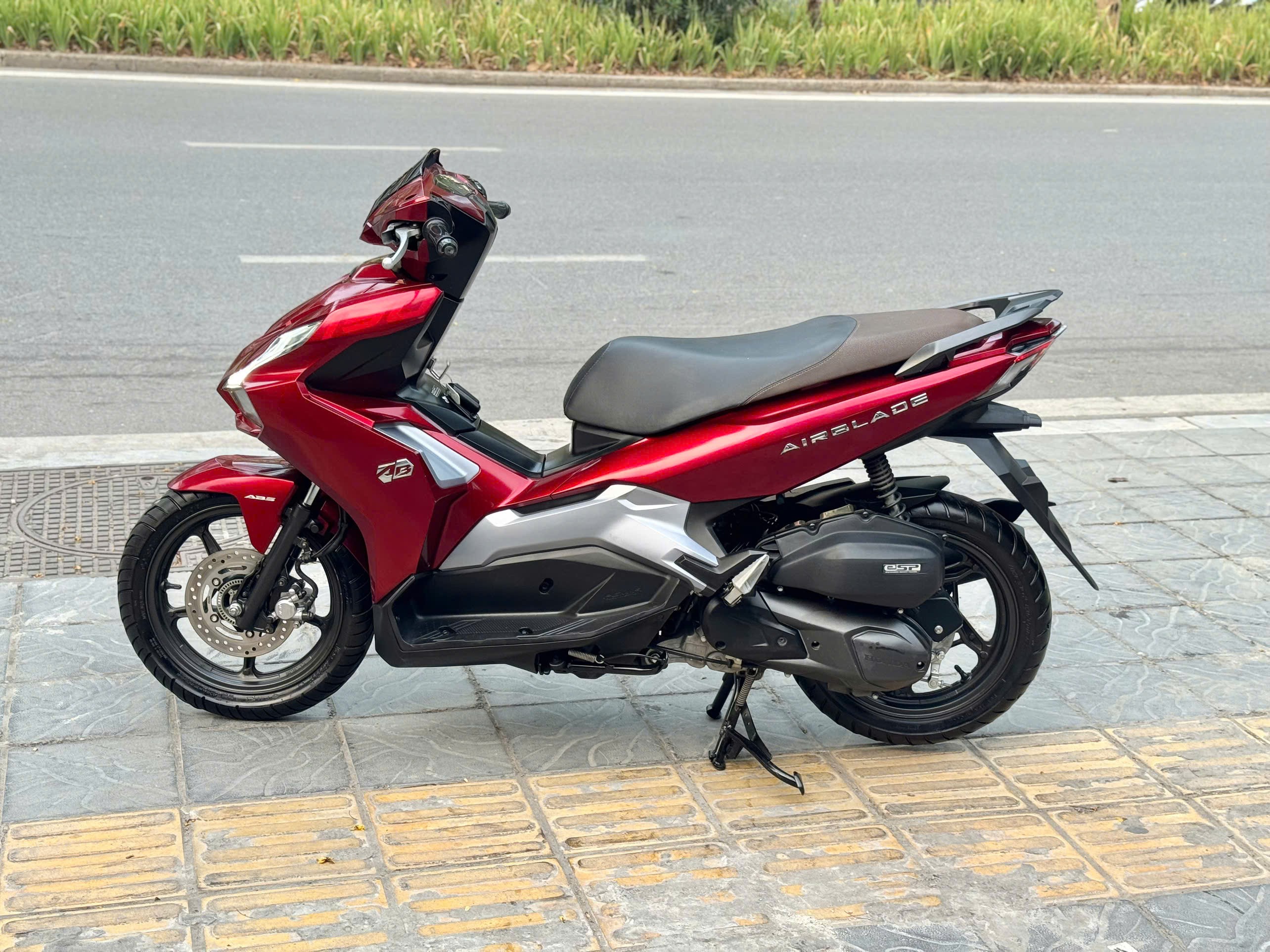 AB150abs 2020 đỏ bao hồ sơ