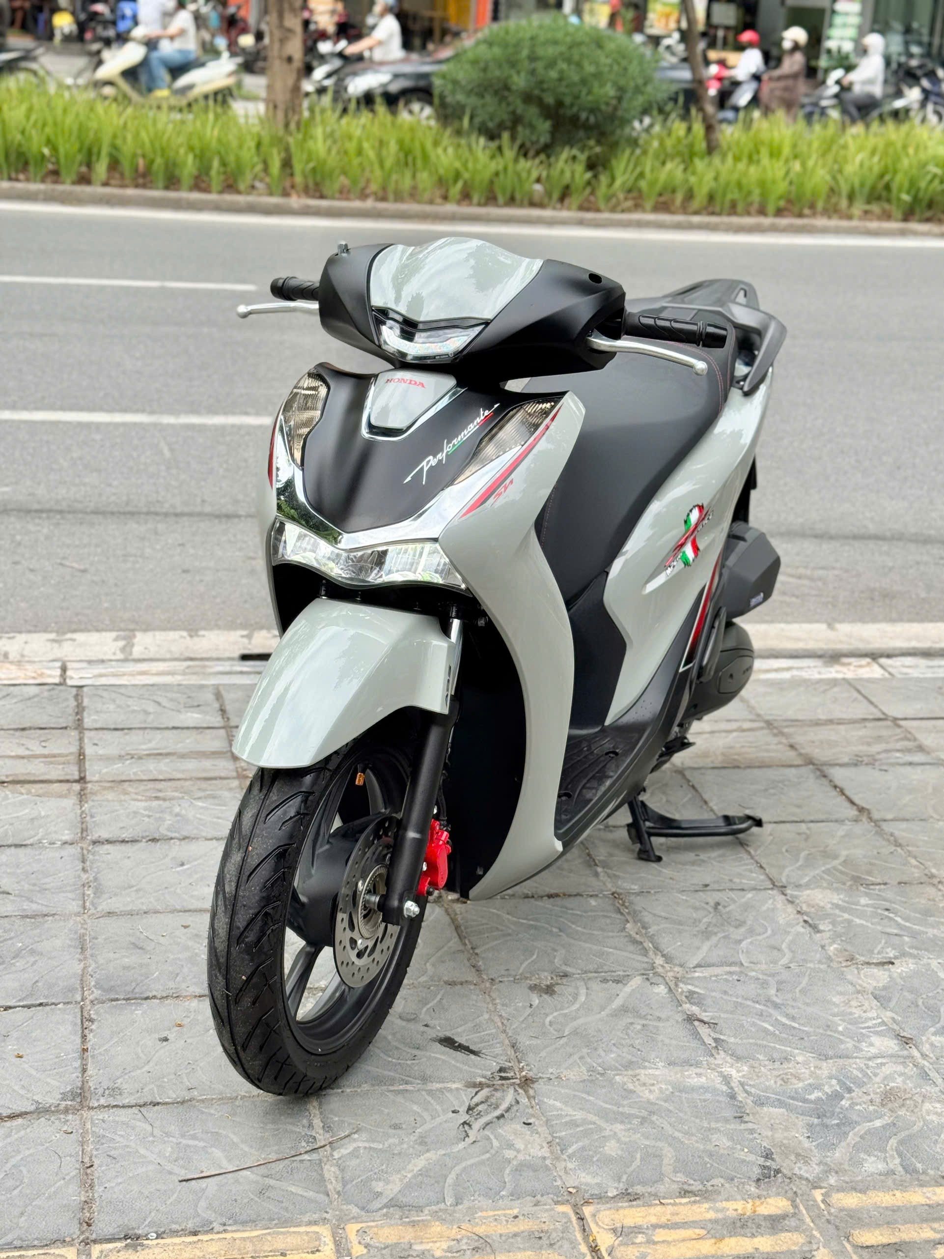 Sh125abs 2025 xám 29AS-05573