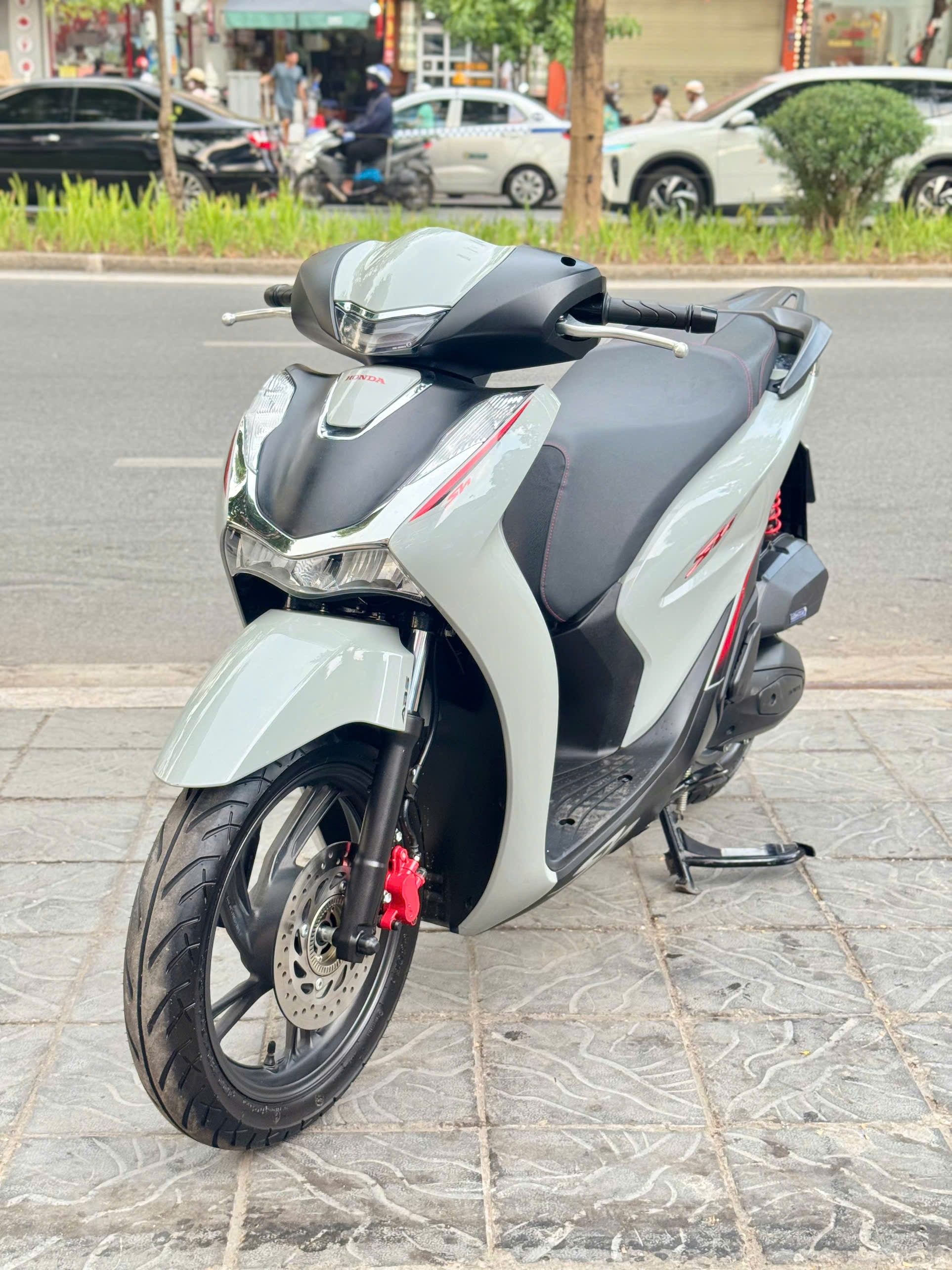 Sh125abs 2024 xám 4000km