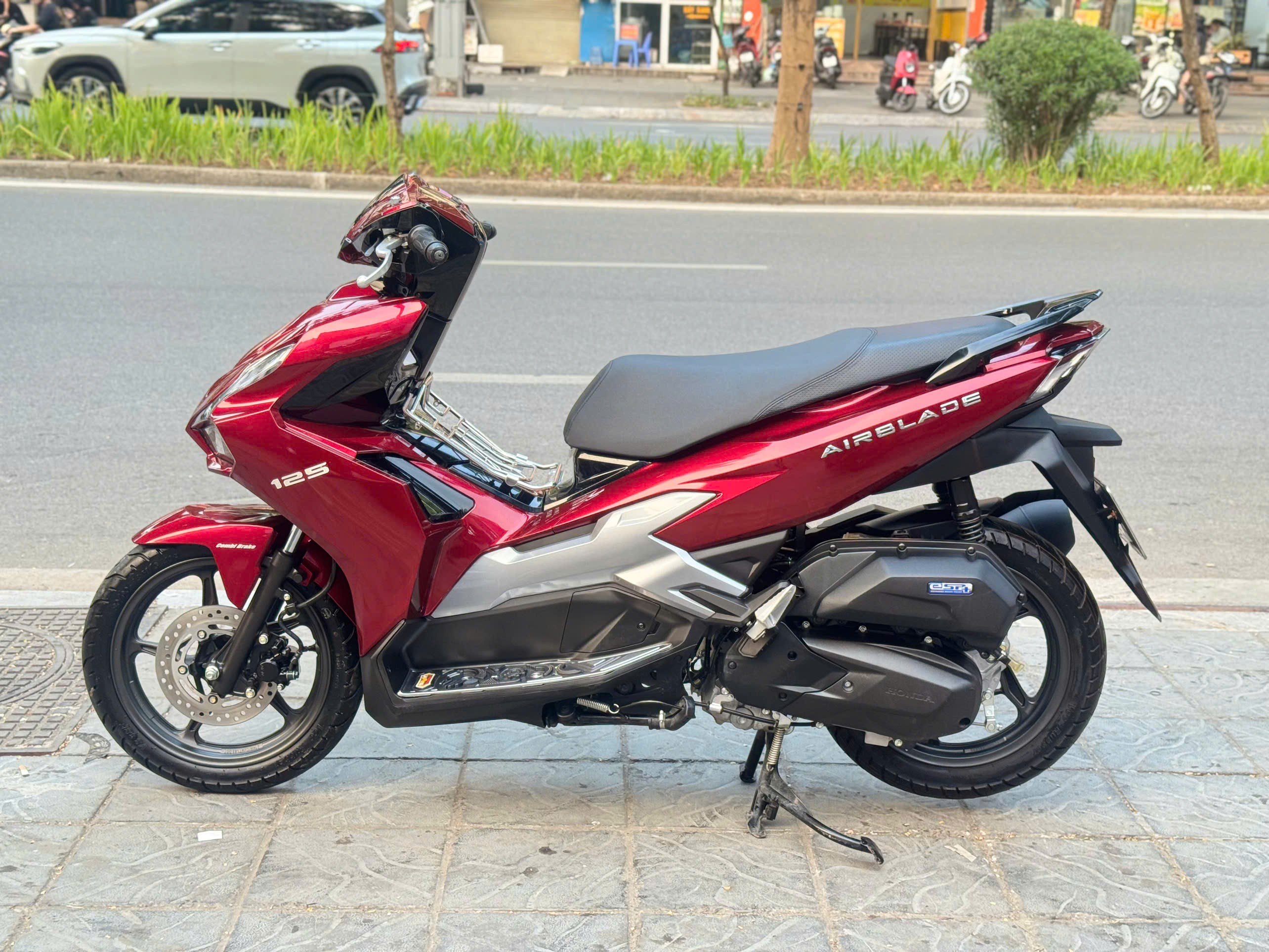 Ab125 2025 đỏ 1000km 29AC-32610
