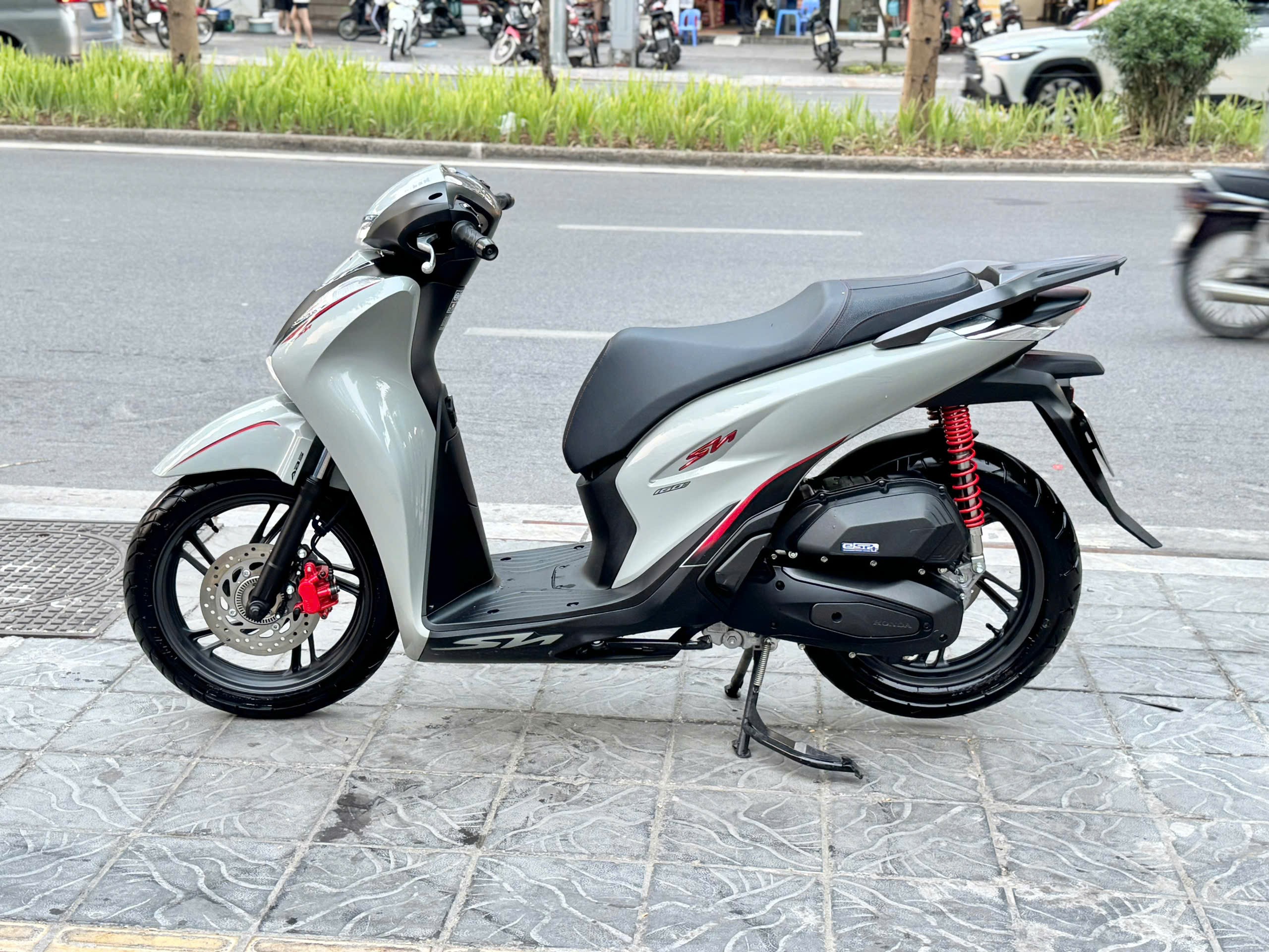Sh125abs 2025 xám 4000km 29BN-06555