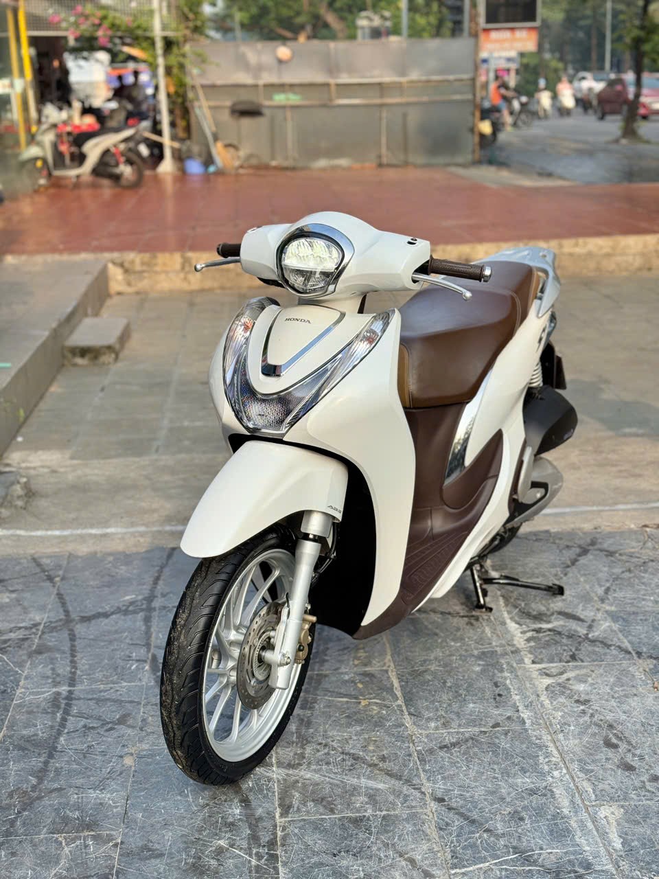 Shmode abs 2021 trắng 29X3-51676