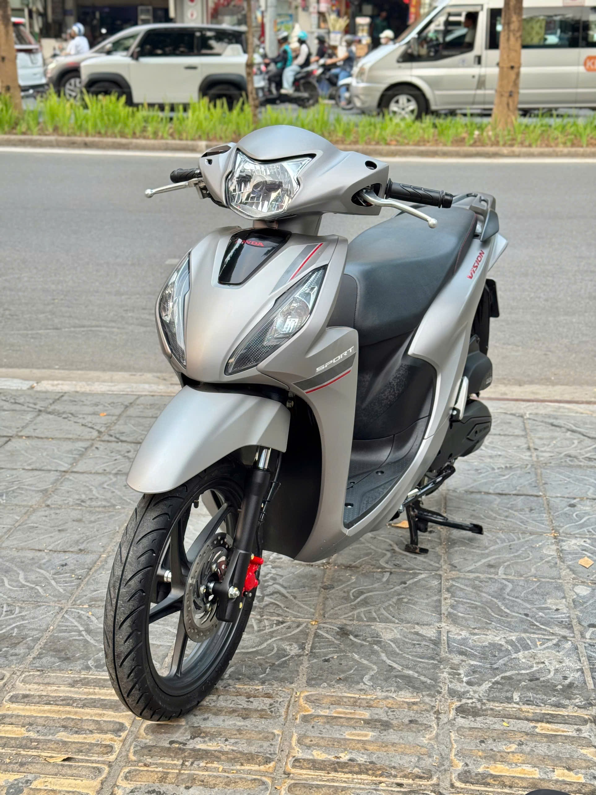 Vision 2026 bạc 29AF-06747