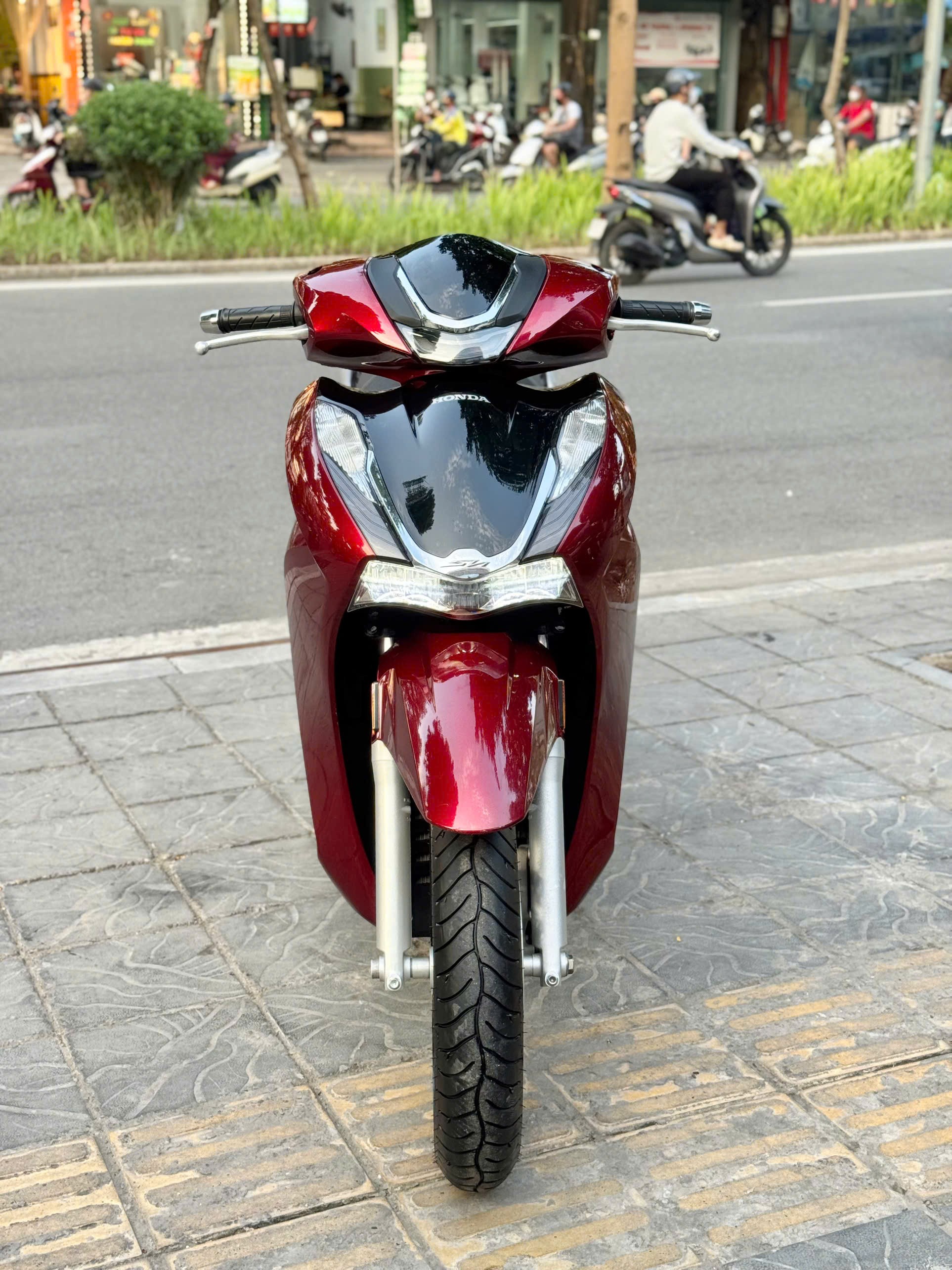 Sh350i lăn bánh 2025 đỏ 3000km
