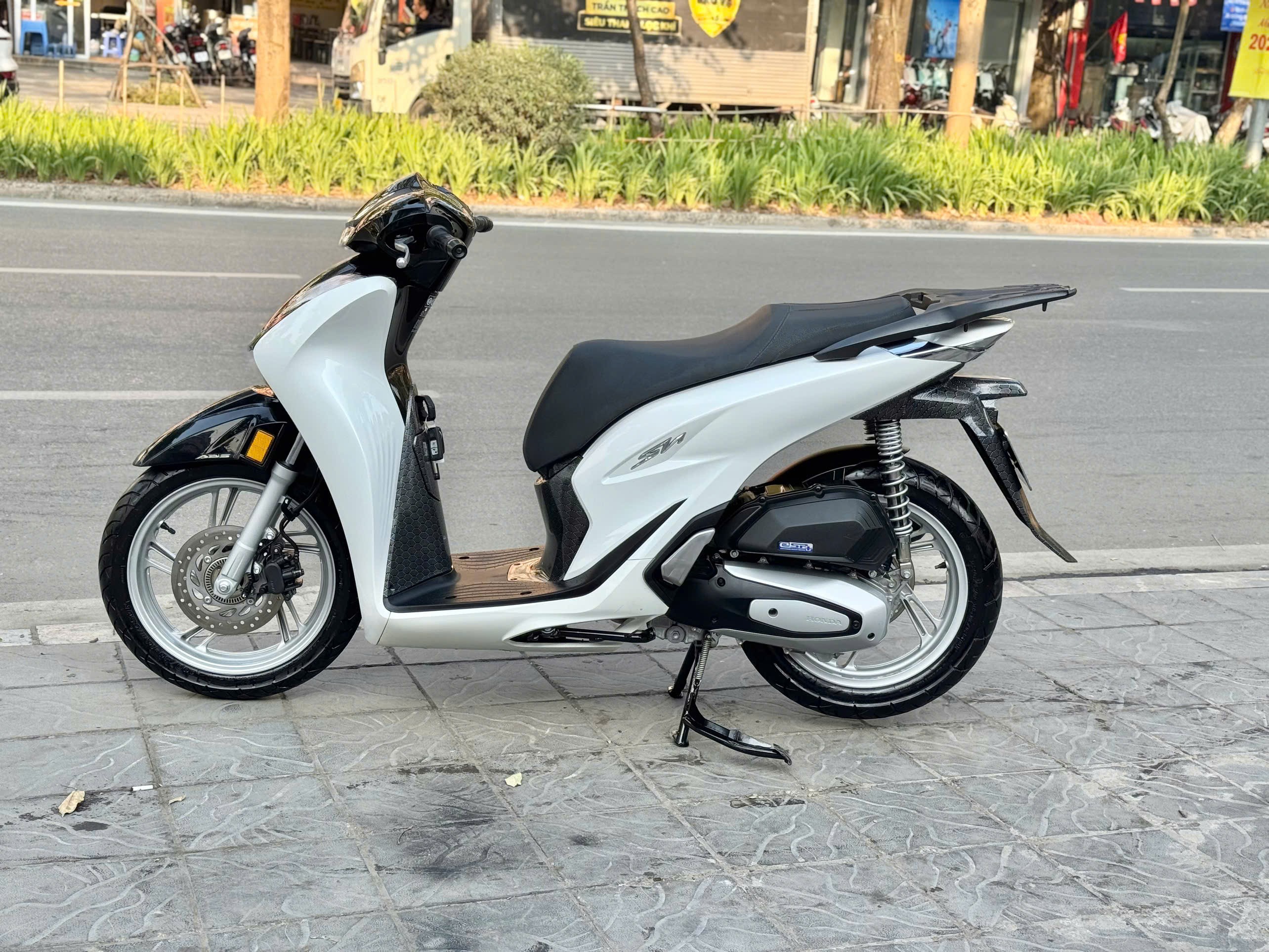 Sh125abs 2025 trắng 29AC-33337