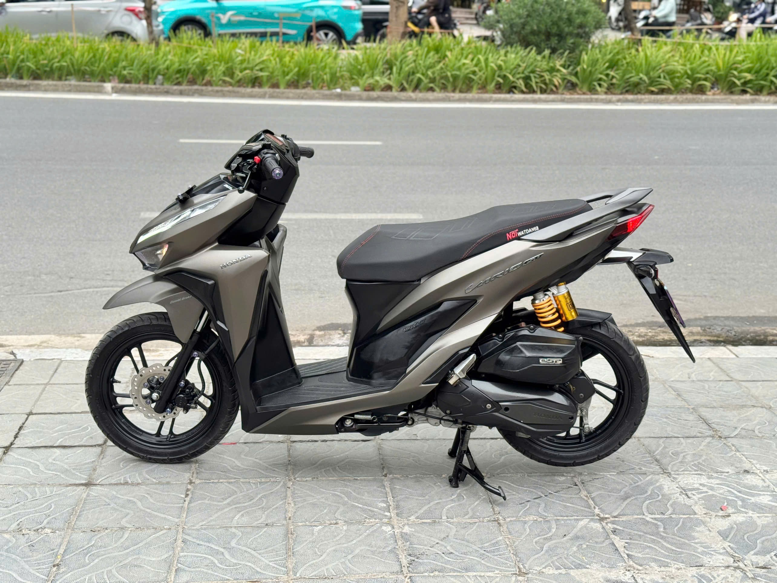 Vario 150 2020 xám titan