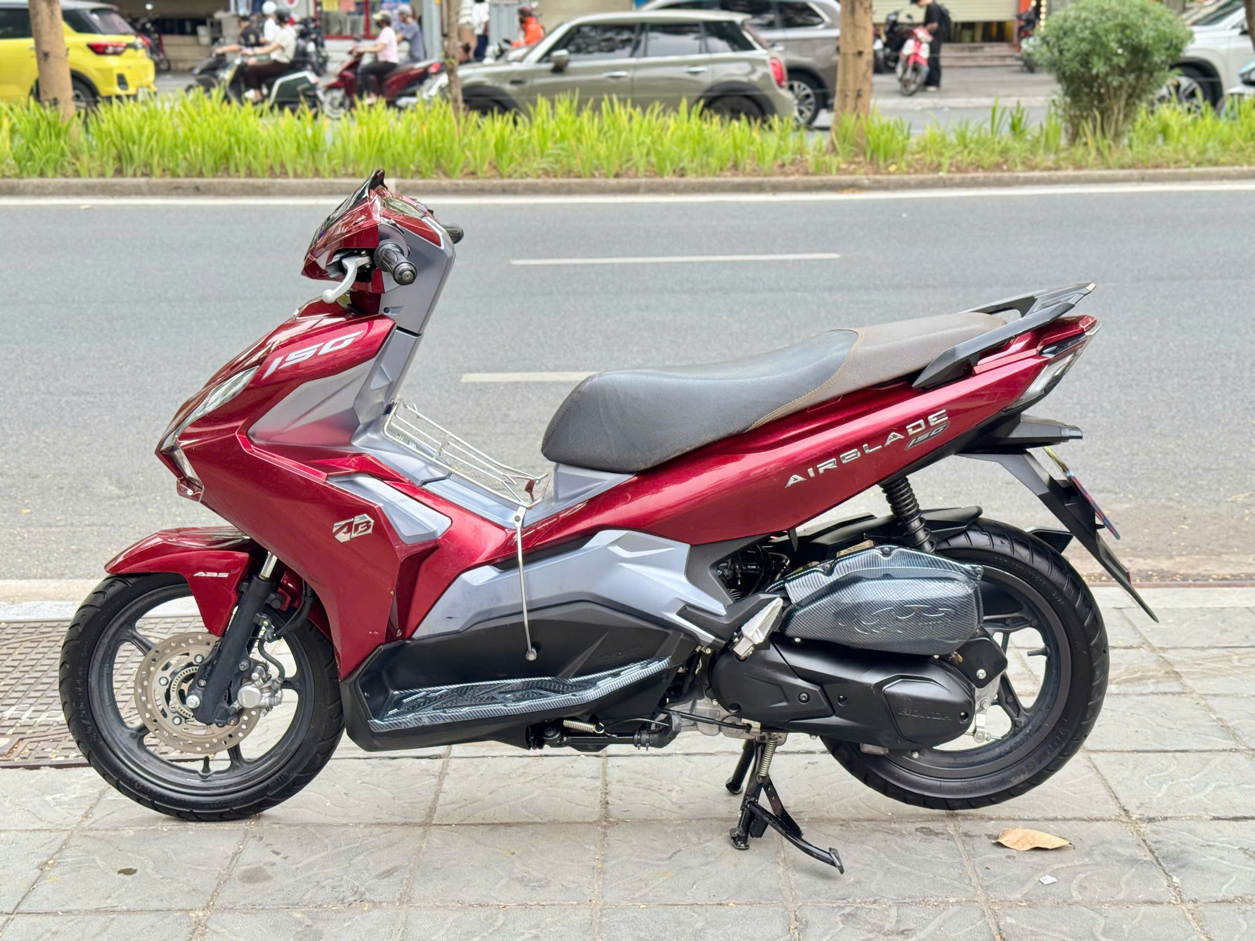 Ab150abs 2022 đỏ 29Y3-67832