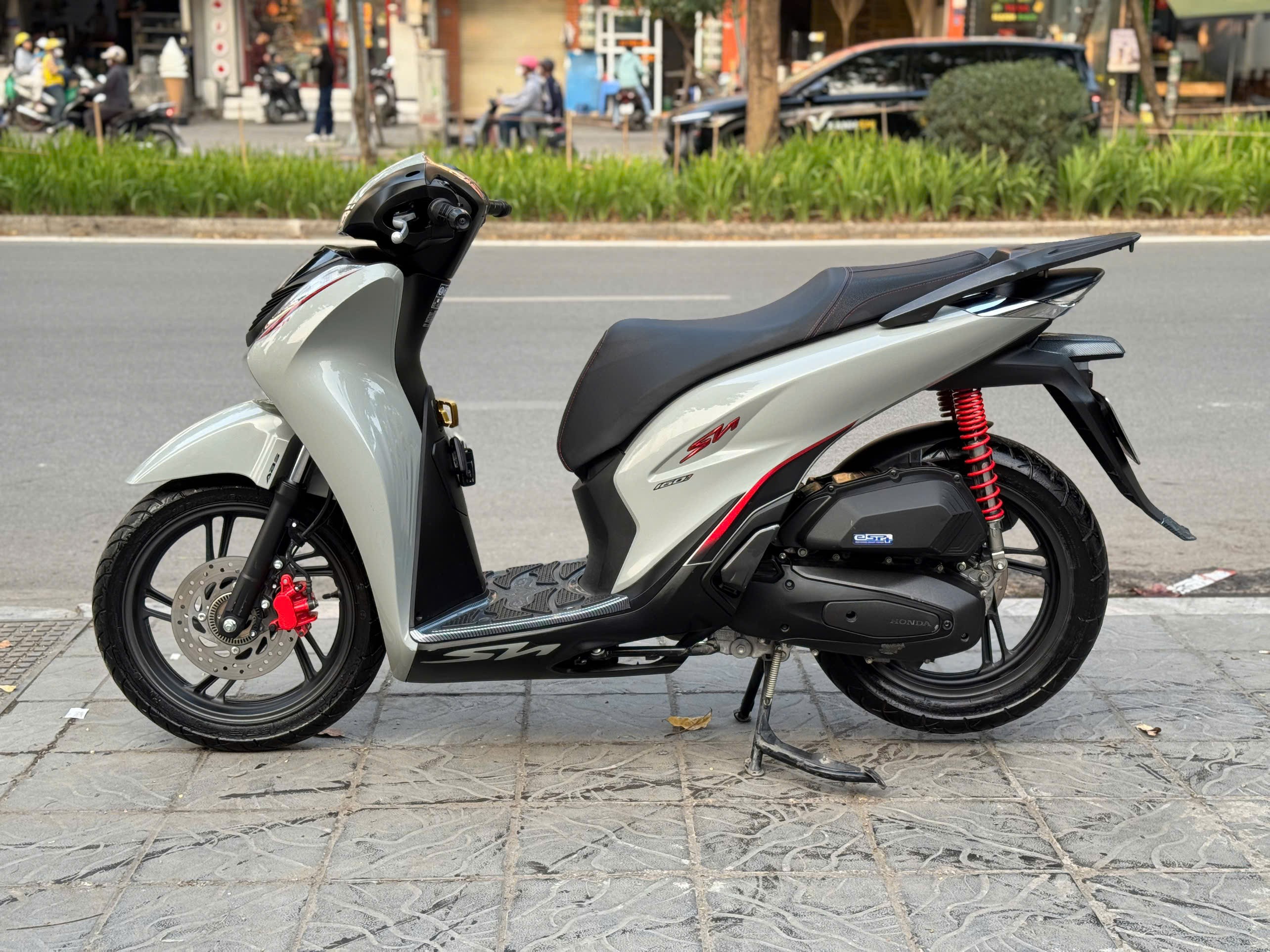 Sh160abs 2024 xám 29Y5-88082