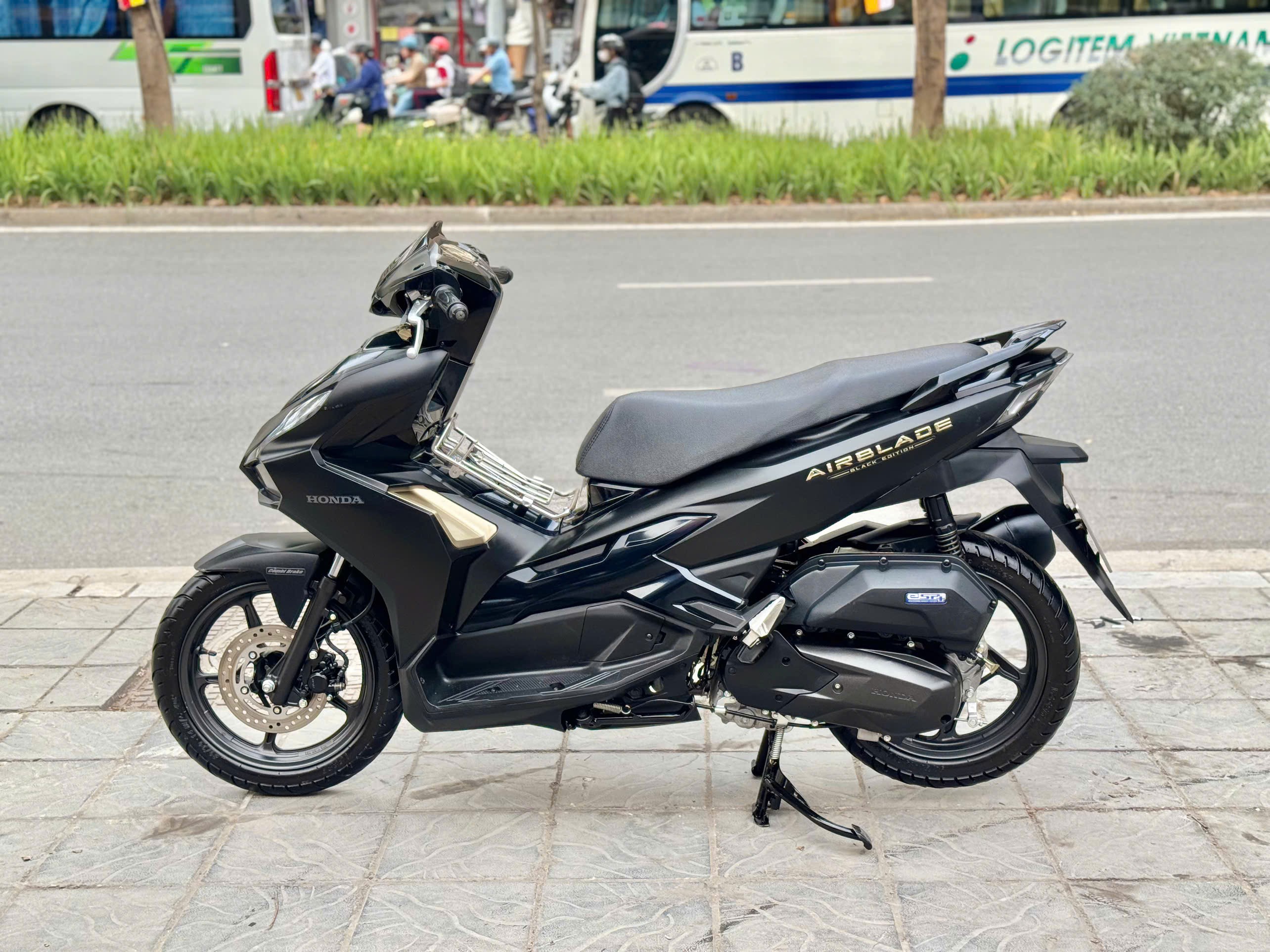 Ab125 2025 đen nhám 29AC-55432