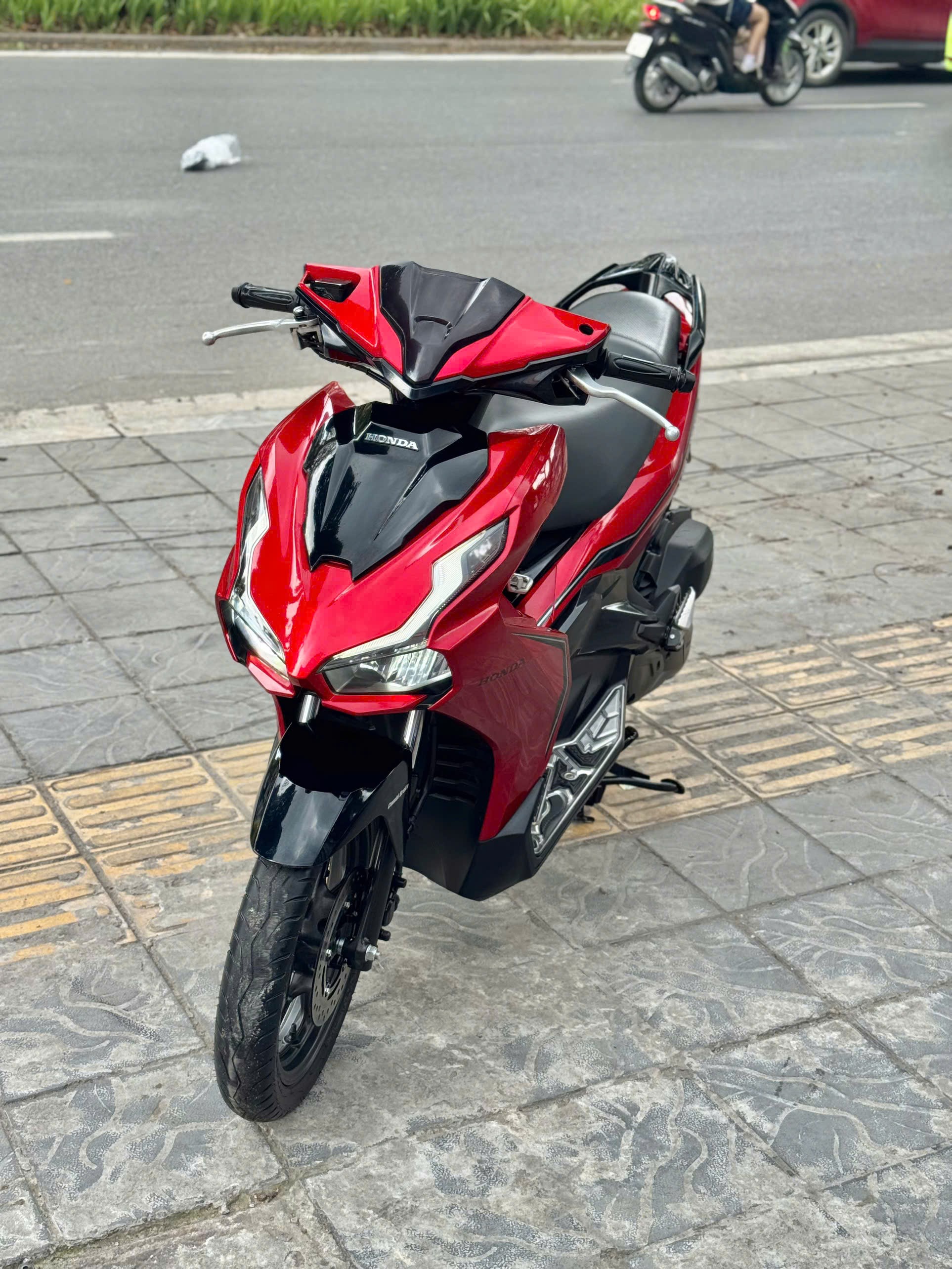 Ab125 2020 đỏ
