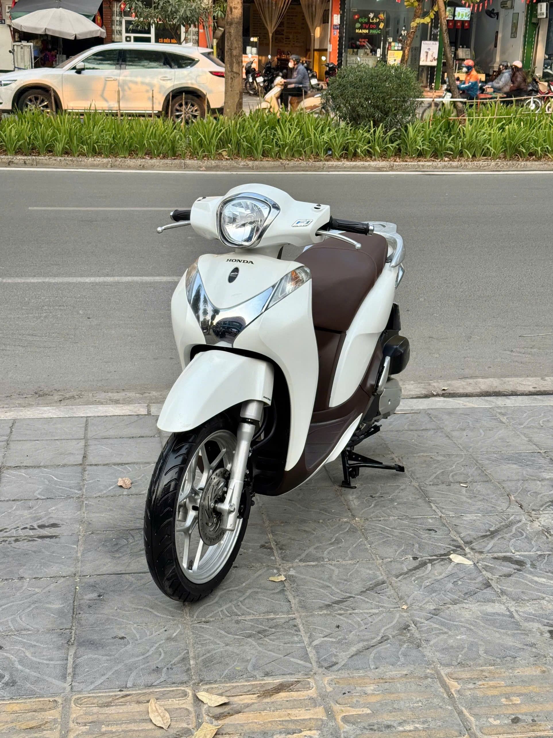 Shmode 2014 trắng