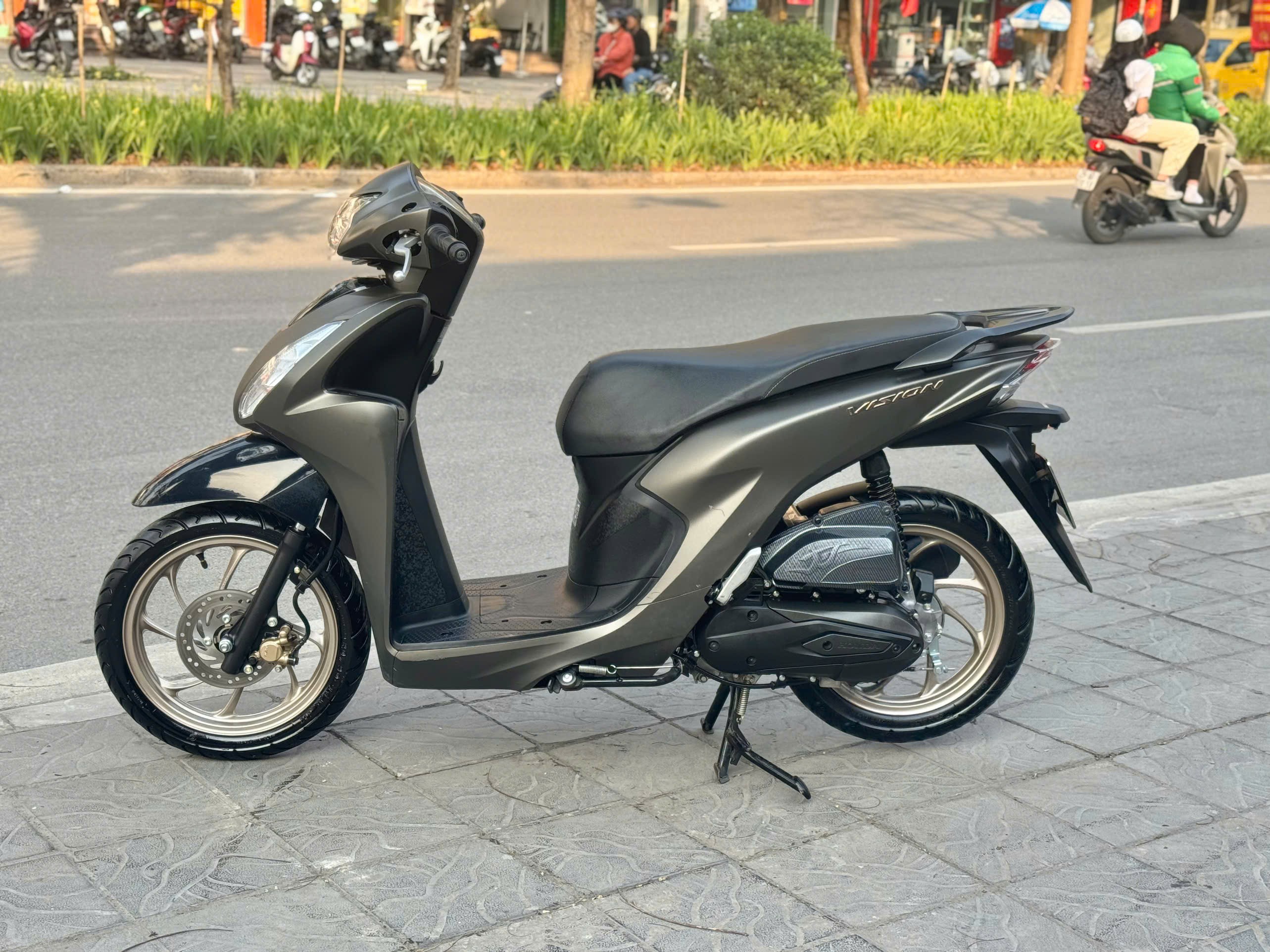 Vision 2025 nâu 29BF-09164