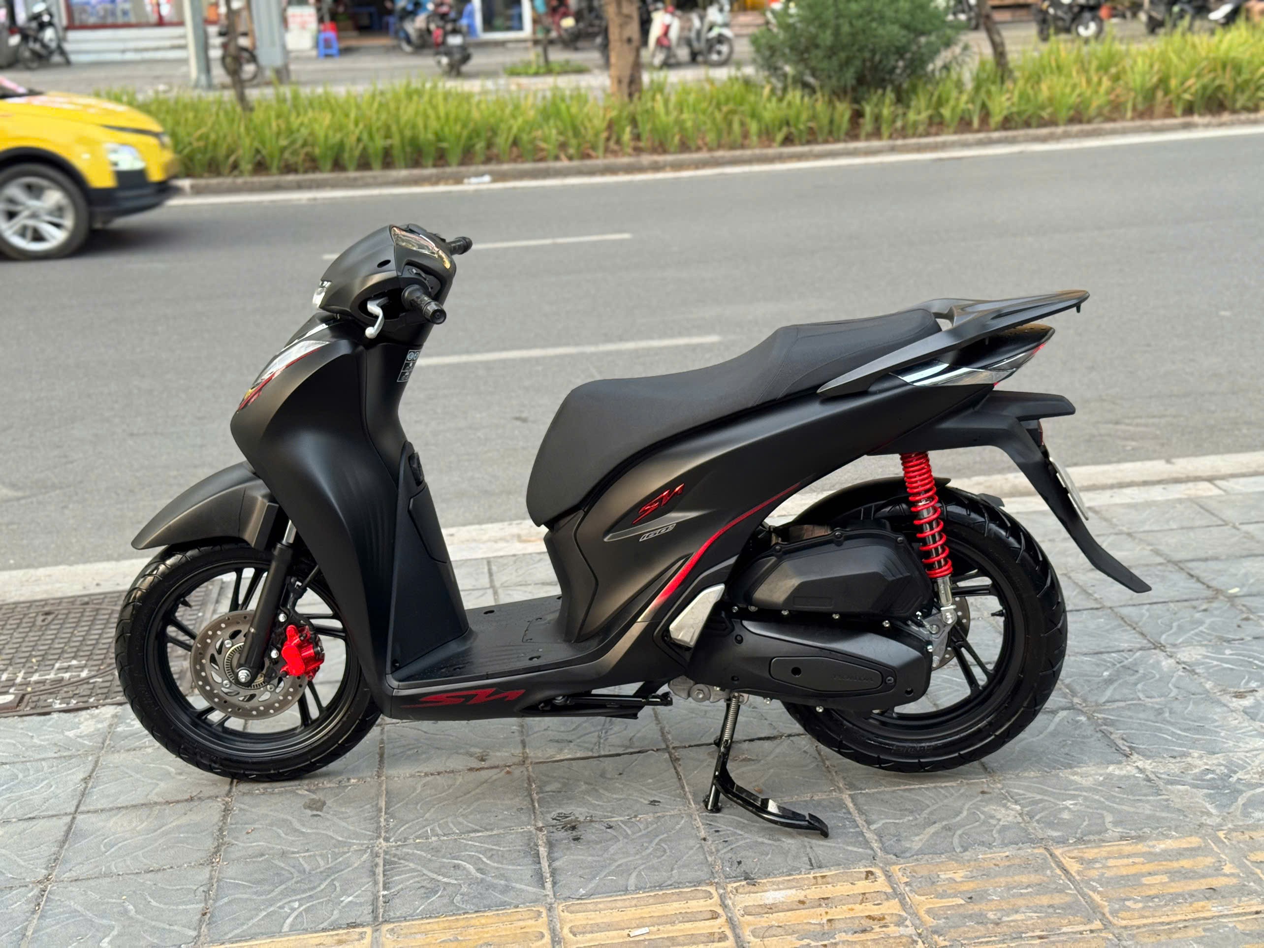 Sh160abs 2023 đen 29D2-77333