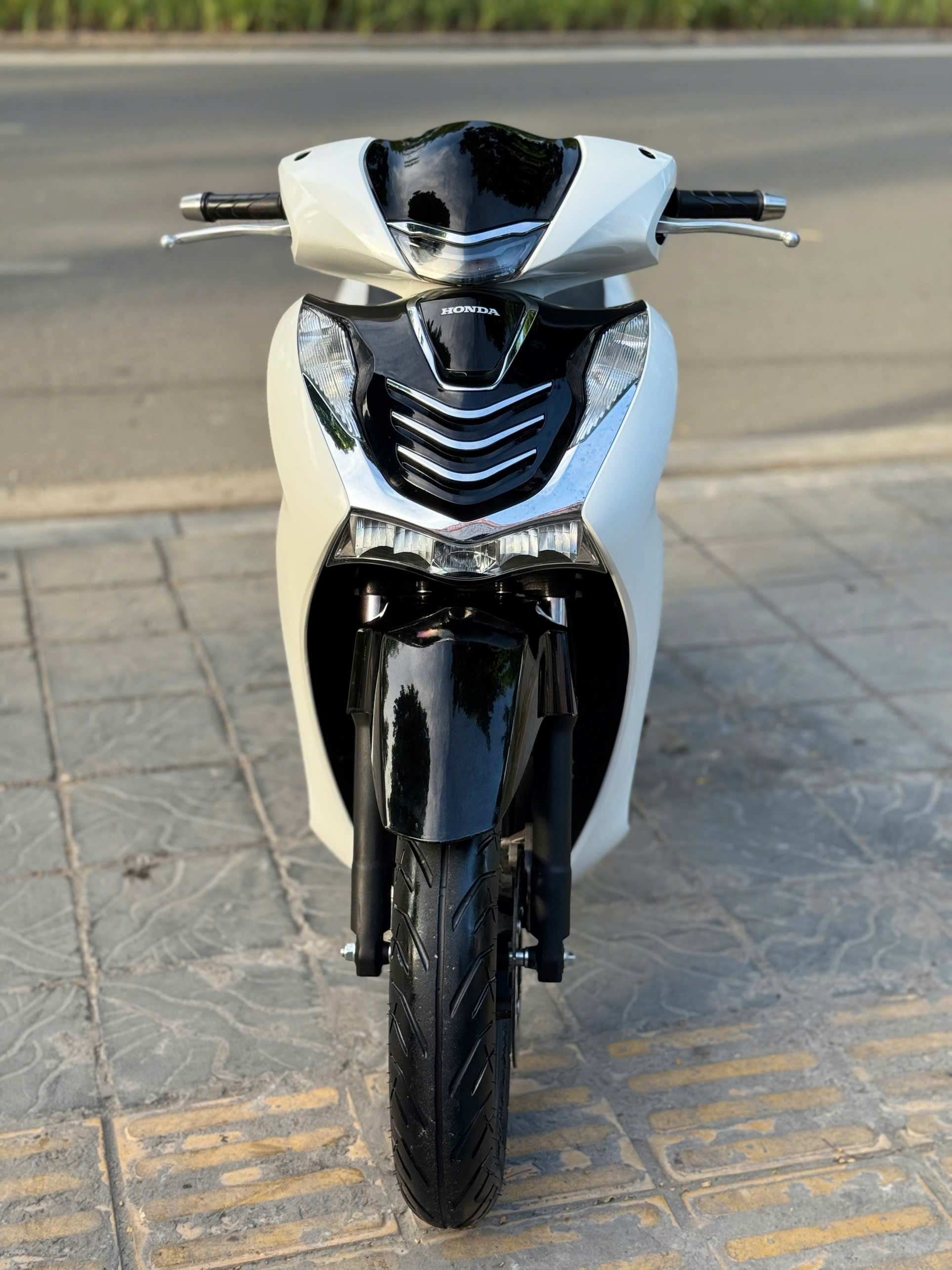 Sh125cbs 2022 trắng 29B2-24990