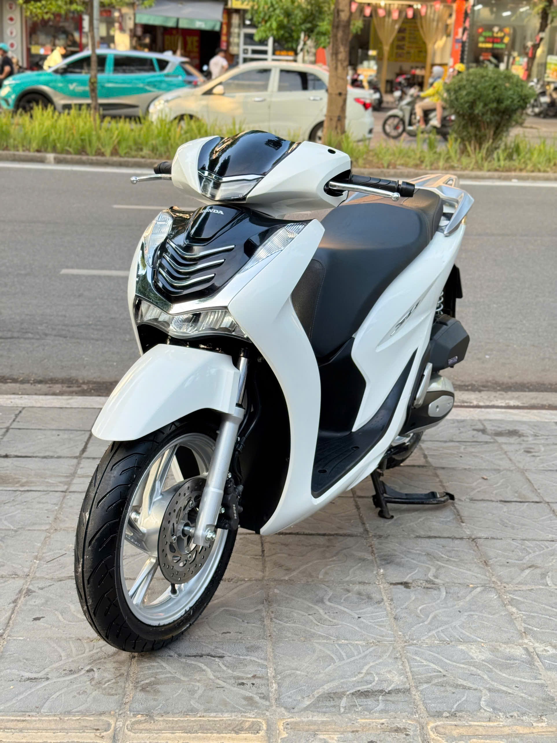 Sh125cbs 2024 trắng 29V7-70758