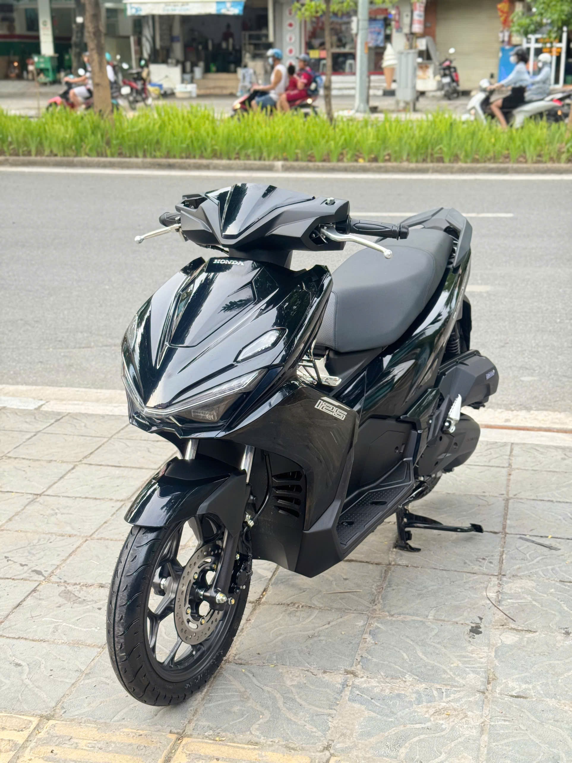 Ab125 2026 đen bóng bao hồ sơ